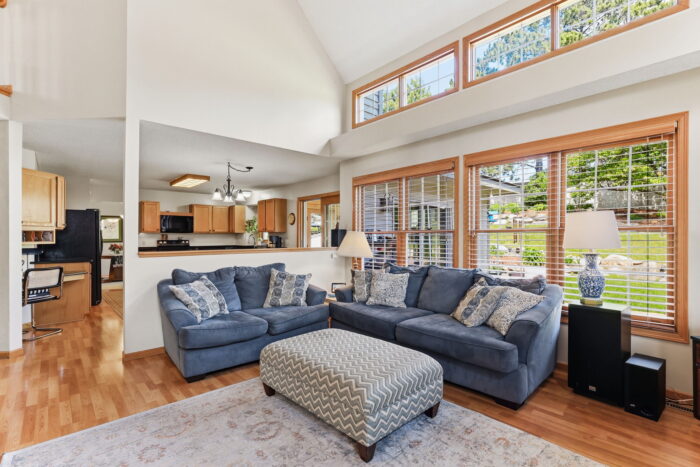8777 Cottonwood Lane Eden Prairie, Interior