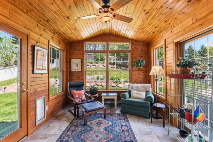 8777 Cottonwood Lane Eden Prairie, Interior