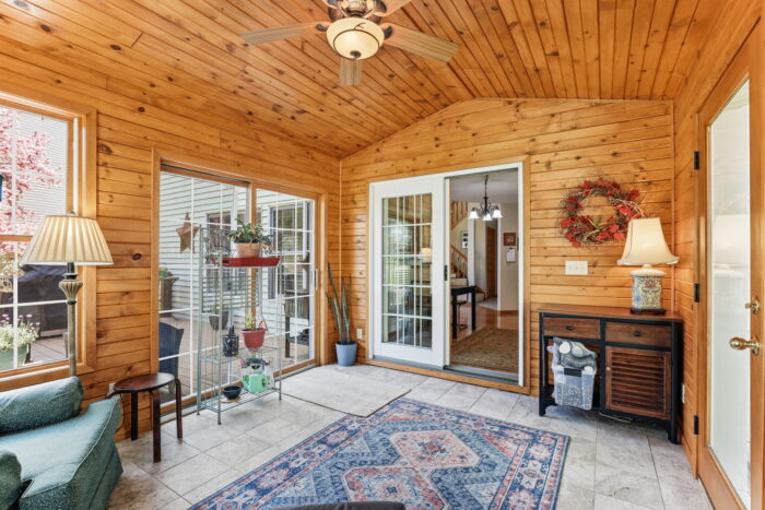 8777 Cottonwood Lane Eden Prairie, Interior