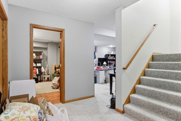 8777 Cottonwood Lane Eden Prairie, Interior