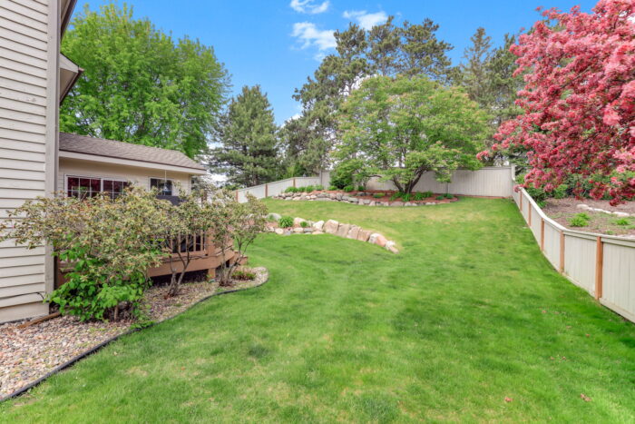 8777 Cottonwood Lane Eden Prairie
