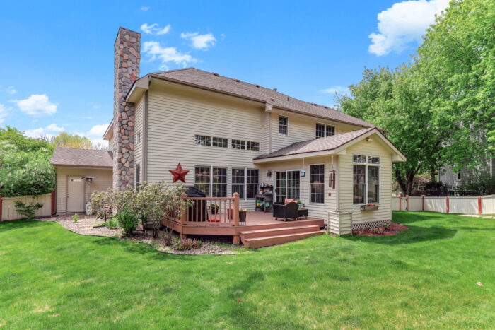8777 Cottonwood Lane Eden Prairie