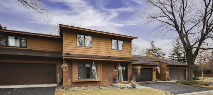 5401 Upper 147th Street W, Apple Valley MN Featured